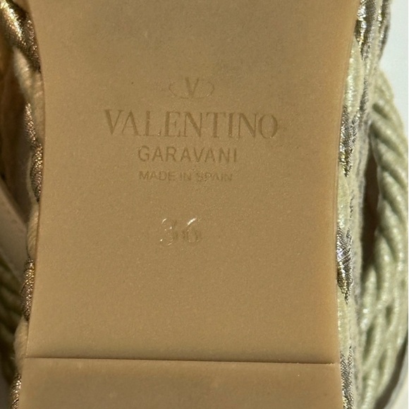 VALENTINO Rockstud Torchon Espadrille Wedge Sandal Ivory SZ 6 - Picture 8 of 8